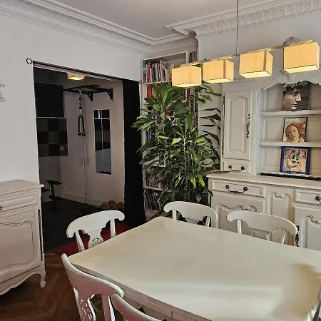 Montmartre Beautiful 67 M2 With Gym & Balcony Paris