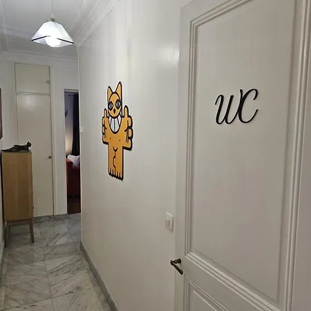 Apartment Montmartre Beautiful 67 M2 With Gym & Balcony