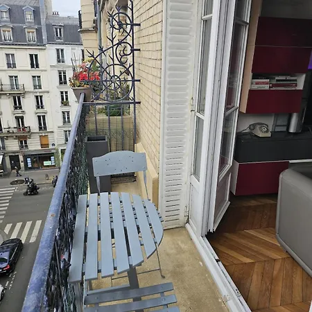 Montmartre Beautiful 67 M2 With Gym & Balcony