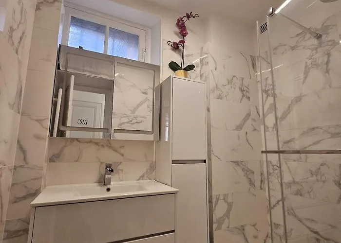 Montmartre Beautiful 67 M2 With Gym & Balcony Παρίσι