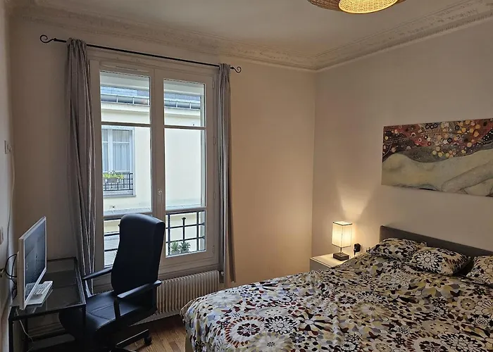 Montmartre Beautiful 67 M2 With Gym & Balcony *